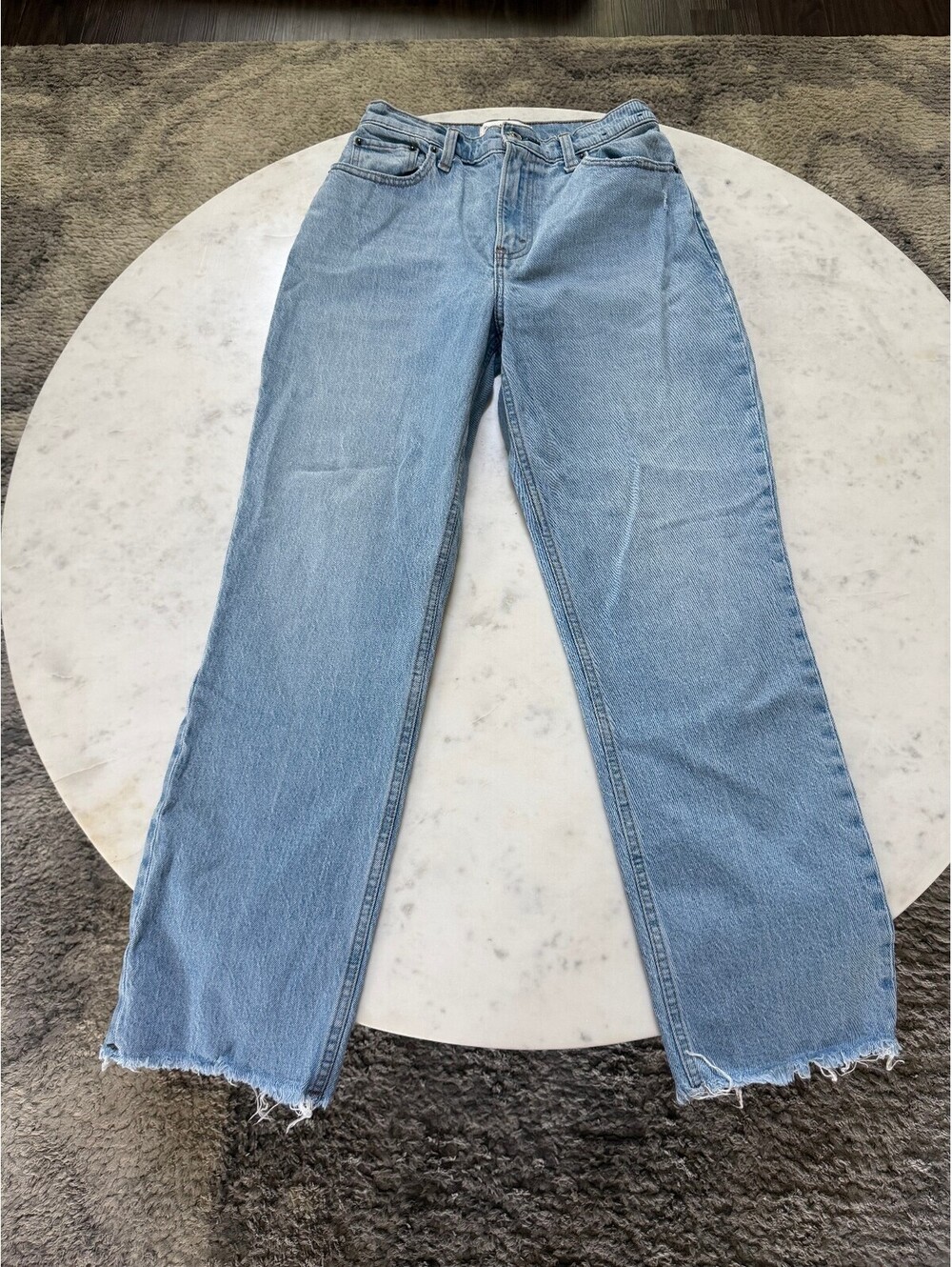 Abercrombie & Fitch 90's straight Ultra High Rise Jeans- 4S